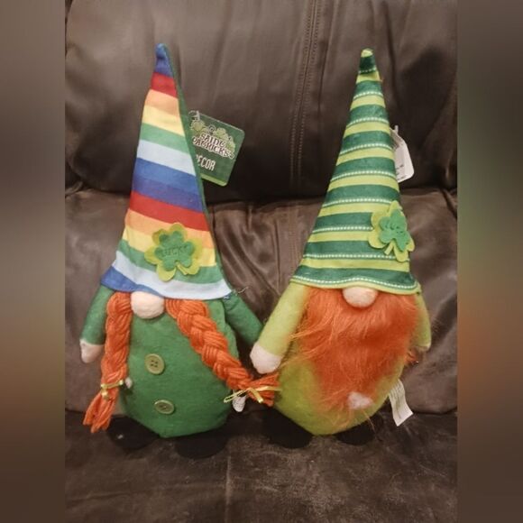 St. Patrick's Day Couple Gnome Set - Picture 1 of 4